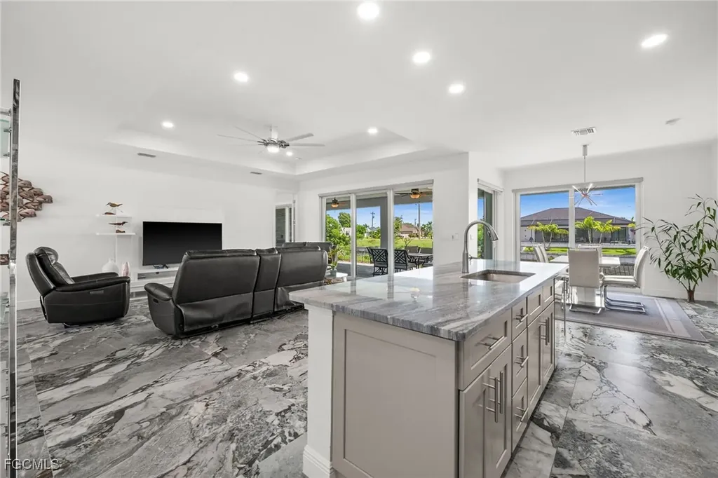 2623 SW 21st Avenue Cape Coral FL 33914