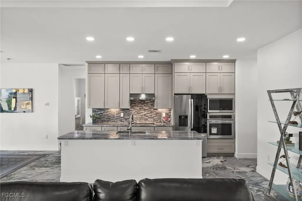 2623 SW 21st Avenue Cape Coral FL 33914