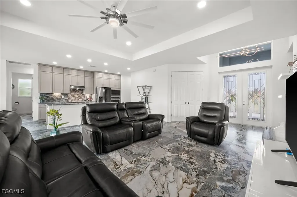 2623 SW 21st Avenue Cape Coral FL 33914