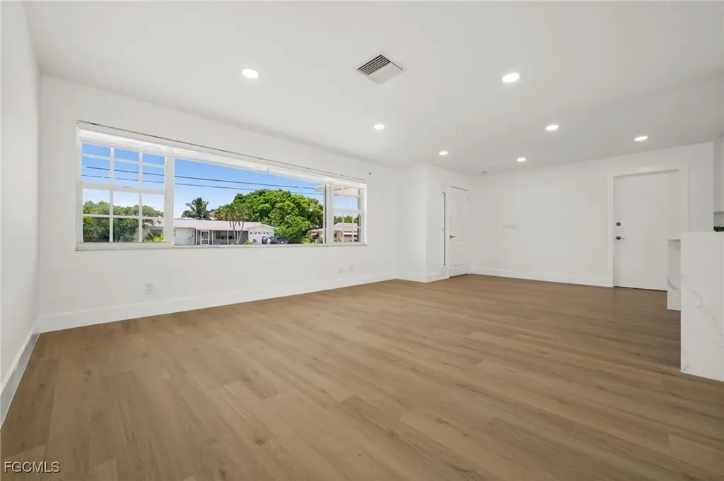 4419 SE 13th Place Cape Coral FL 33904