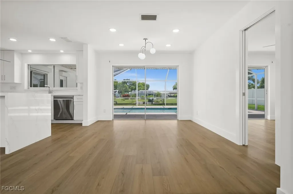 4419 SE 13th Place Cape Coral FL 33904