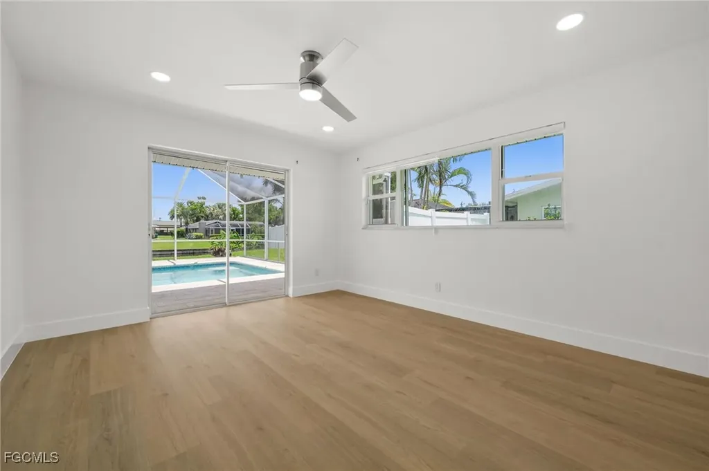 4419 SE 13th Place Cape Coral FL 33904