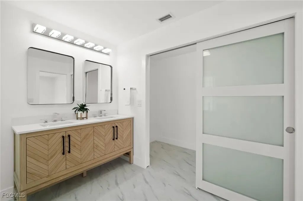 4419 SE 13th Place Cape Coral FL 33904