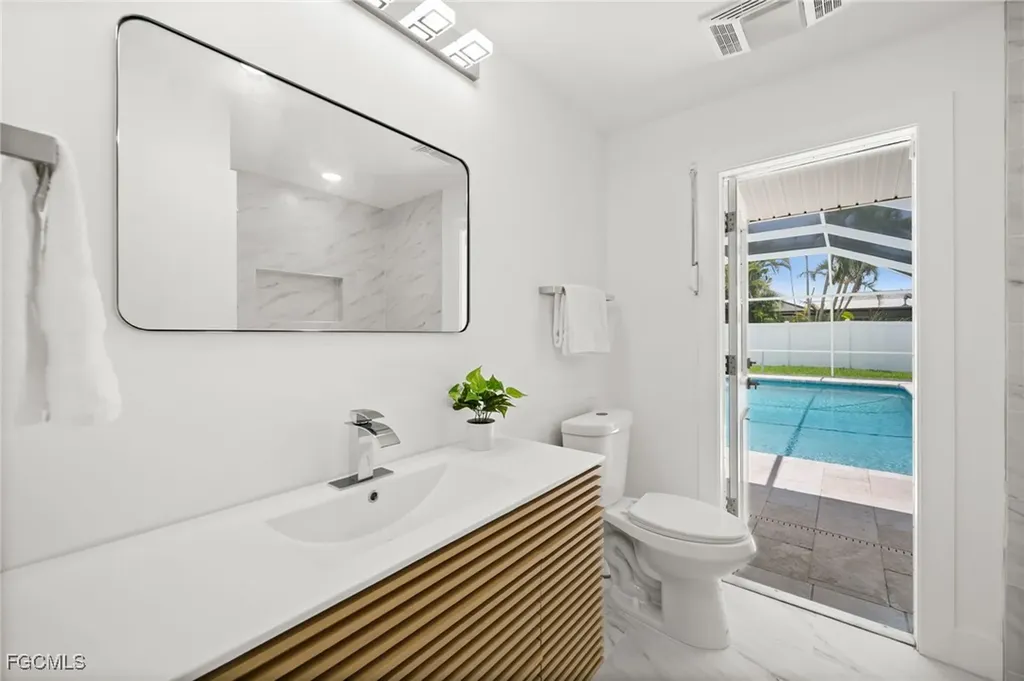 4419 SE 13th Place Cape Coral FL 33904