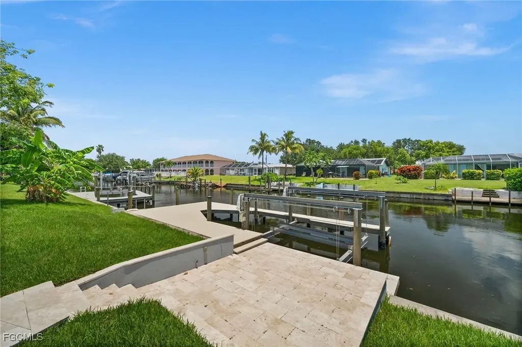 4419 SE 13th Place Cape Coral FL 33904