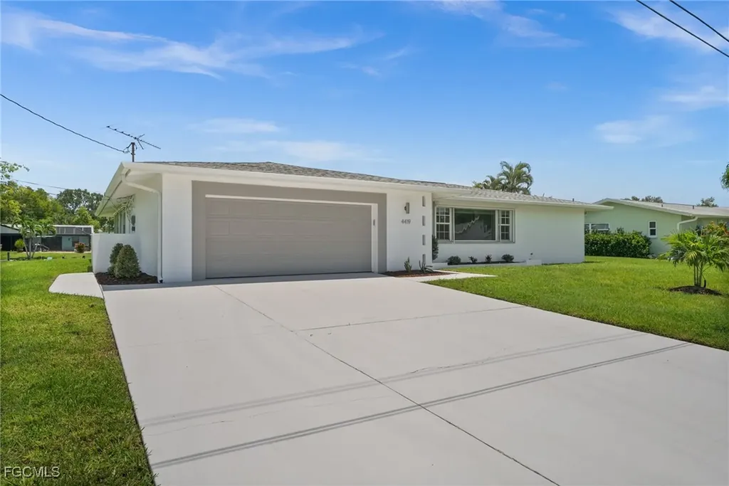 4419 SE 13th Place Cape Coral FL 33904