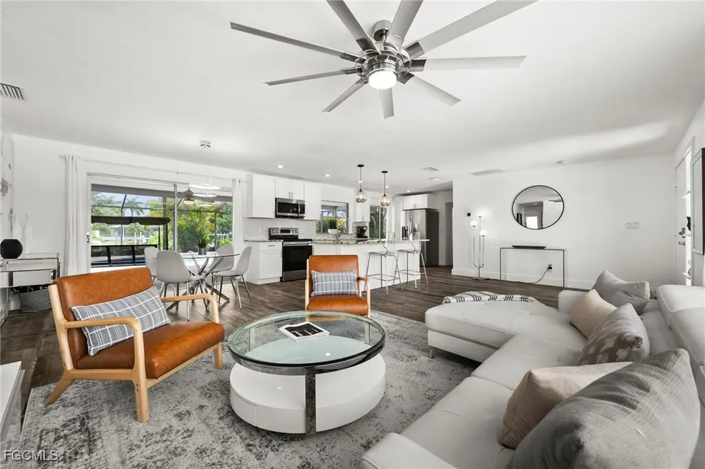 5122 SW 3rd Avenue Cape Coral FL 33914