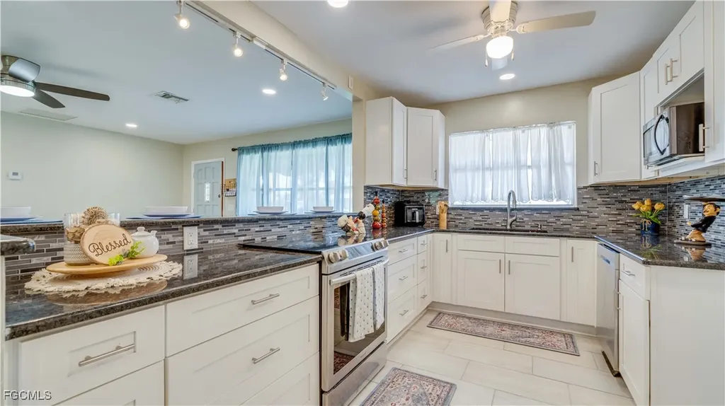 5343 Mayfair Court Cape Coral FL 33904