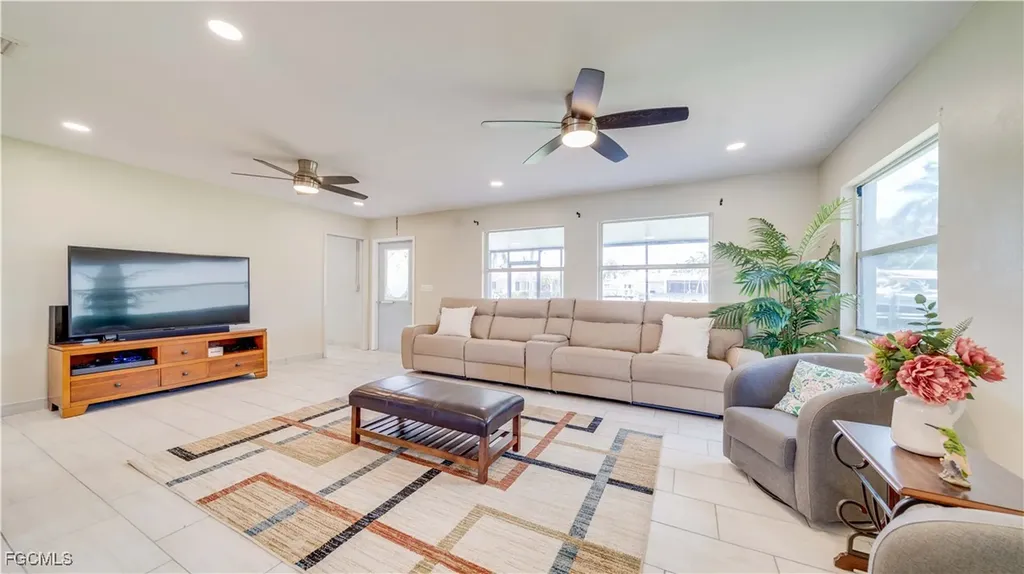 5343 Mayfair Court Cape Coral FL 33904