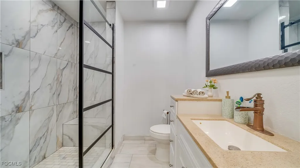 5343 Mayfair Court Cape Coral FL 33904