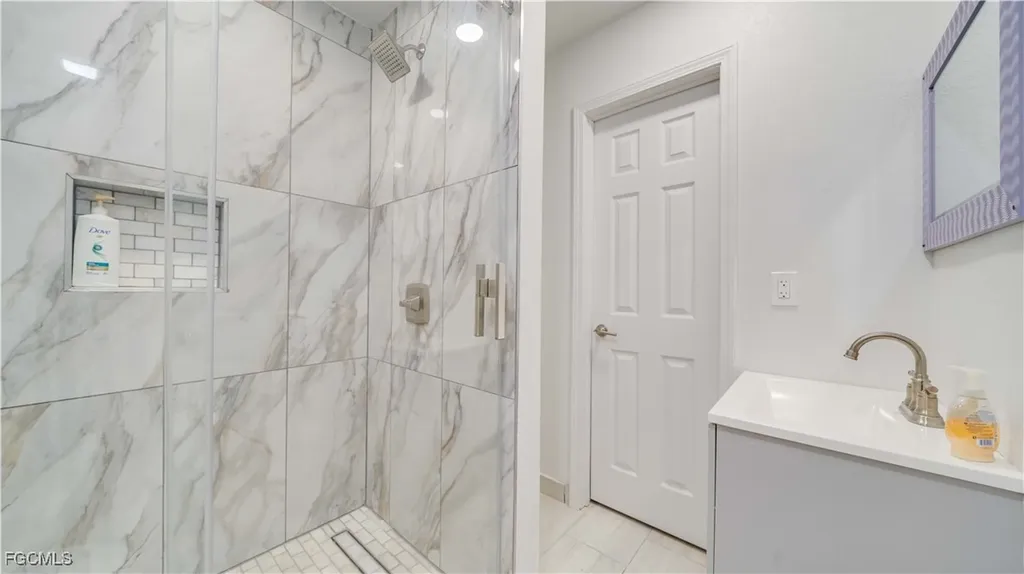 5343 Mayfair Court Cape Coral FL 33904