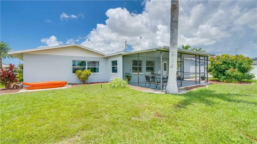 5343 Mayfair Court Cape Coral FL 33904