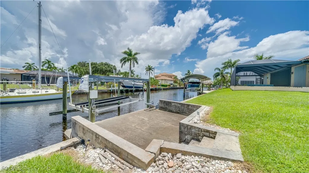 5343 Mayfair Court Cape Coral FL 33904