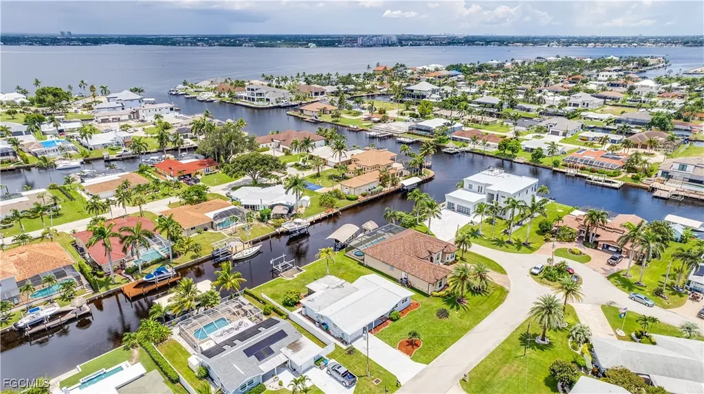 5343 Mayfair Court Cape Coral FL 33904