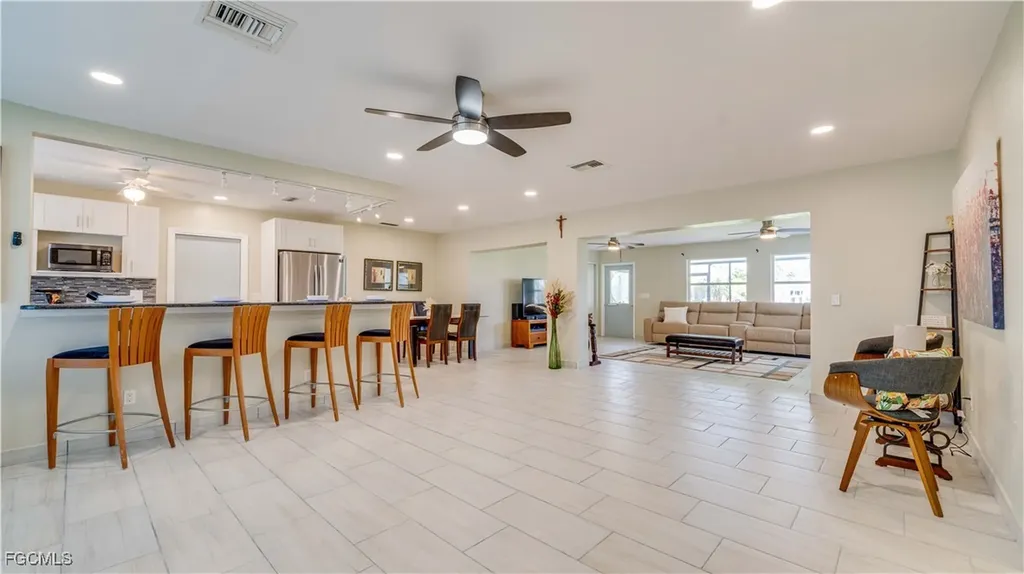 5343 Mayfair Court Cape Coral FL 33904