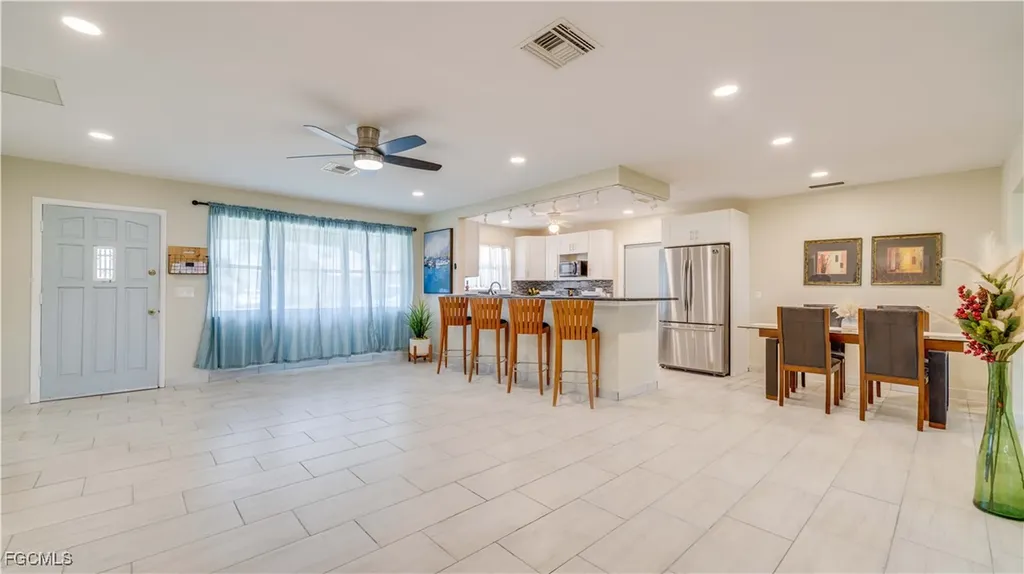 5343 Mayfair Court Cape Coral FL 33904