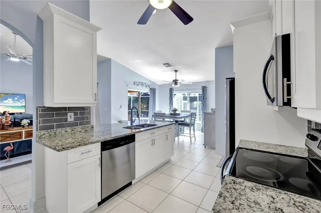 5323 SW 22nd Place Cape Coral FL 33914