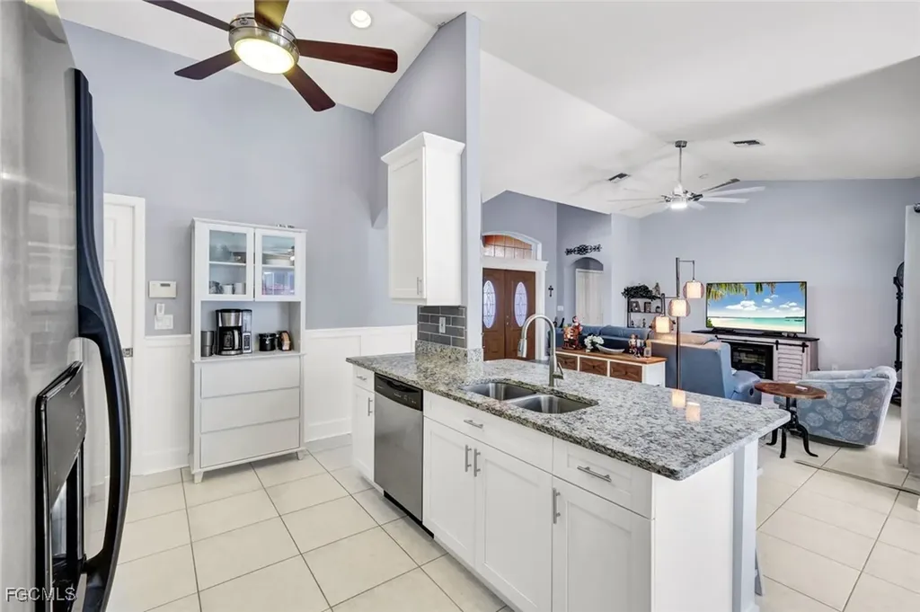 5323 SW 22nd Place Cape Coral FL 33914