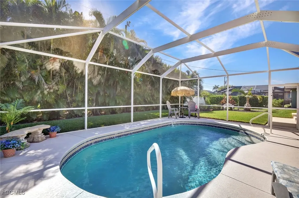 5323 SW 22nd Place Cape Coral FL 33914