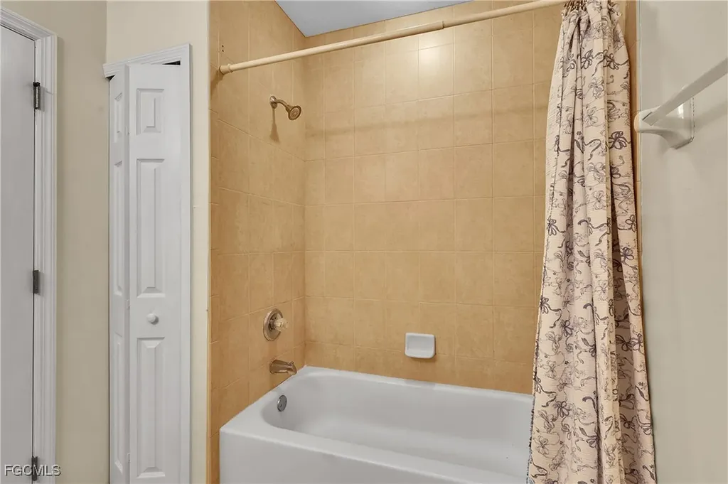 4921 SW 16th Place Cape Coral FL 33914