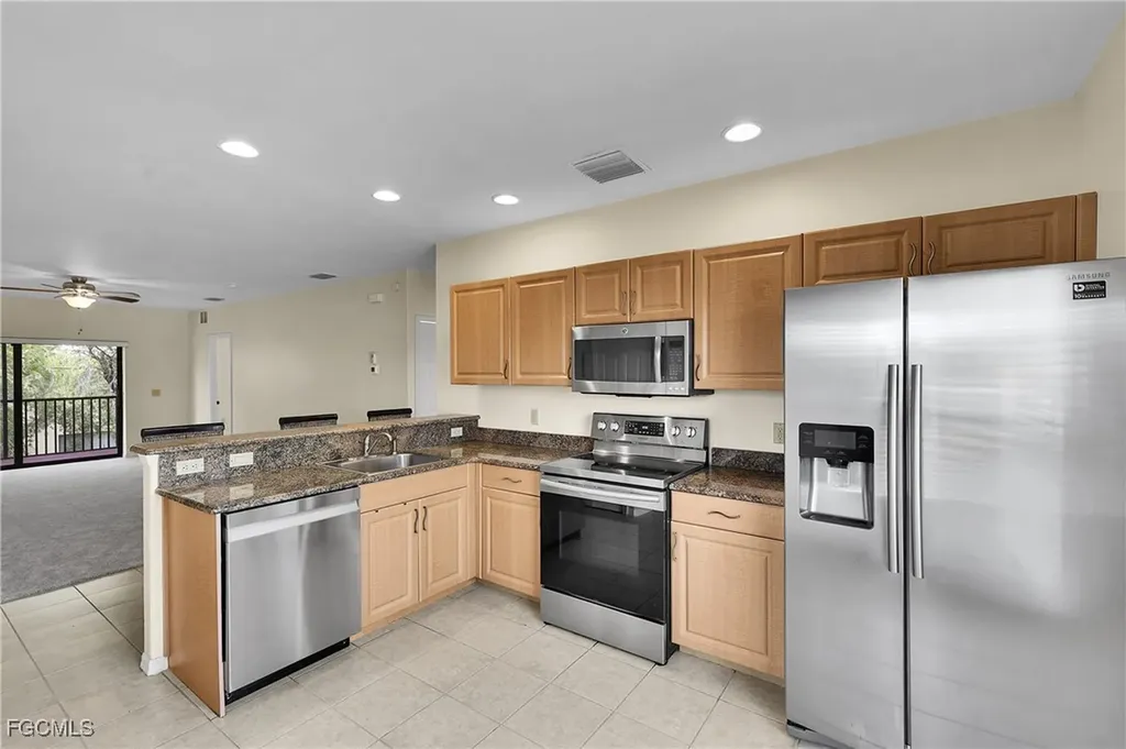 4921 SW 16th Place Cape Coral FL 33914