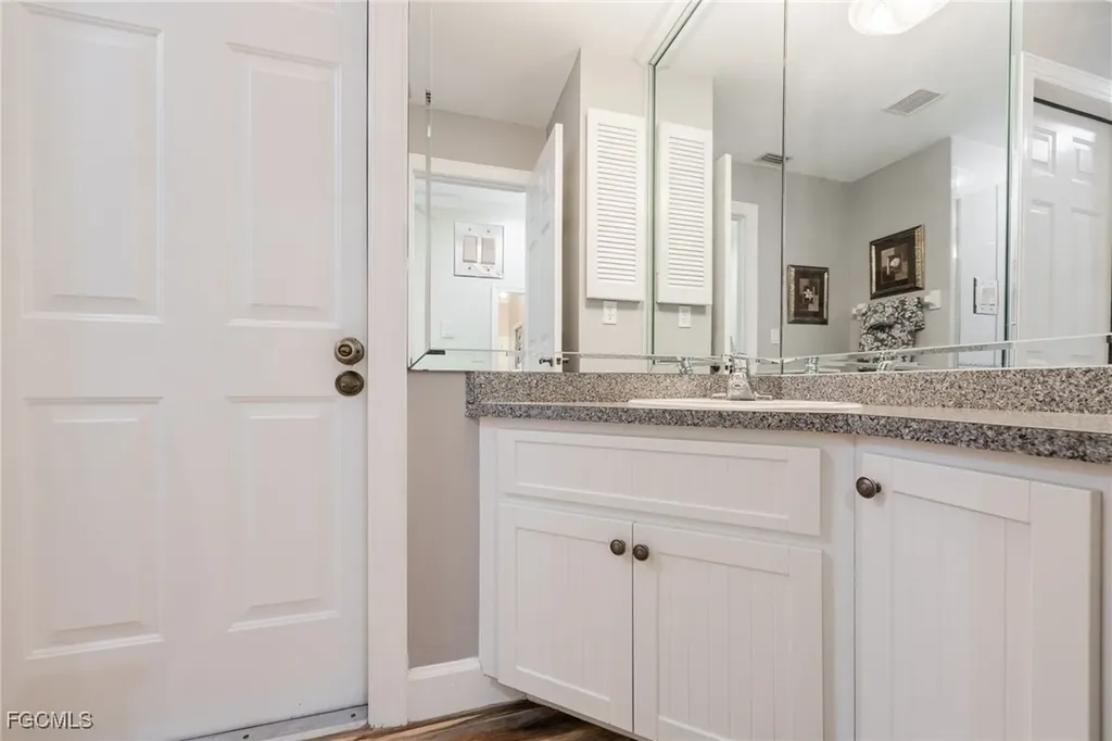 5511 SW 12th Place Cape Coral FL 33914