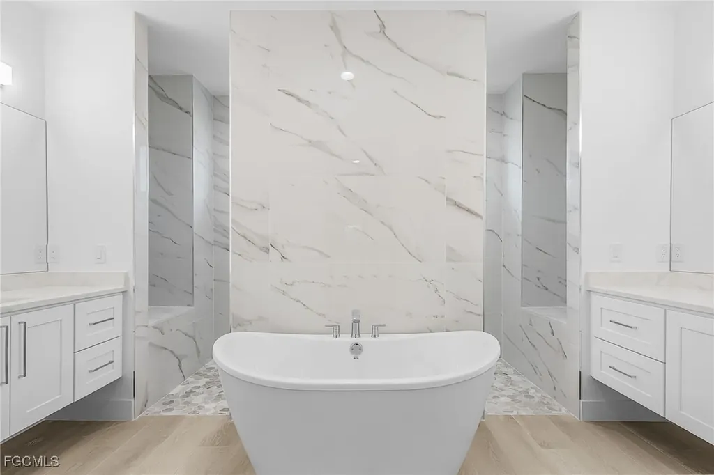 1432 SW 17th Avenue Cape Coral FL 33991