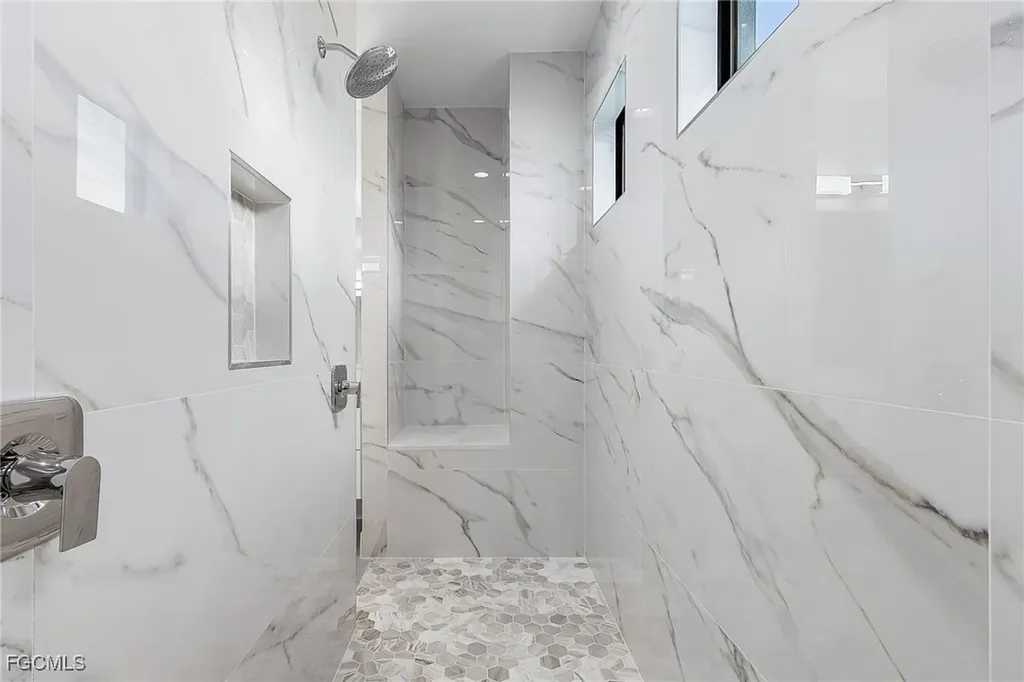 1432 SW 17th Avenue Cape Coral FL 33991