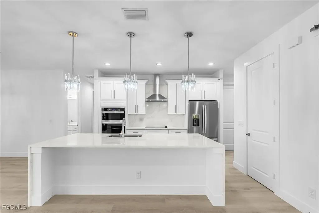 1432 SW 17th Avenue Cape Coral FL 33991