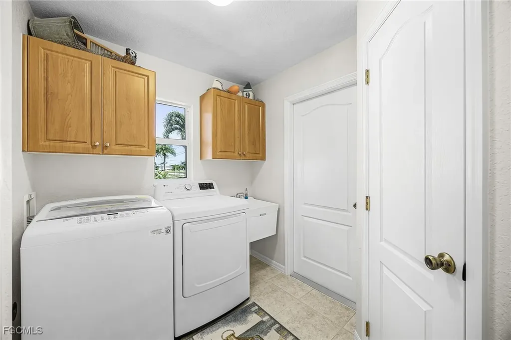 430 NW 39th Avenue Cape Coral FL 33993