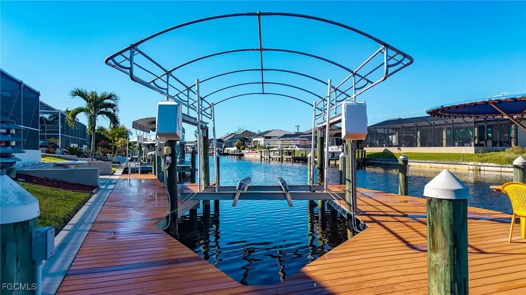 430 NW 39th Avenue Cape Coral FL 33993