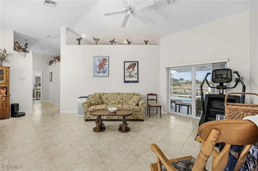 430 NW 39th Avenue Cape Coral FL 33993