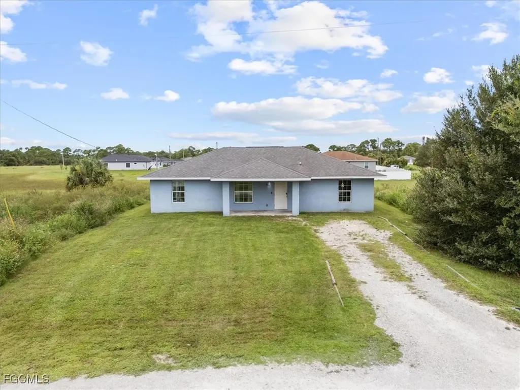 8019 Oakleaf Circle Labelle FL 33935