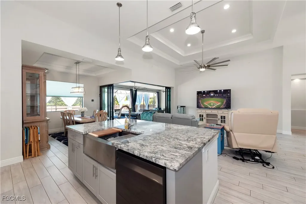 4404 SW 15th Place Cape Coral FL 33914