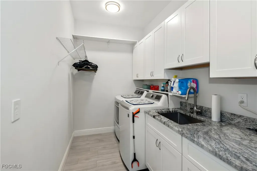 4404 SW 15th Place Cape Coral FL 33914