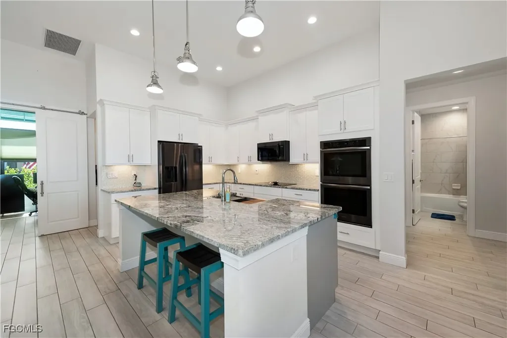 4404 SW 15th Place Cape Coral FL 33914