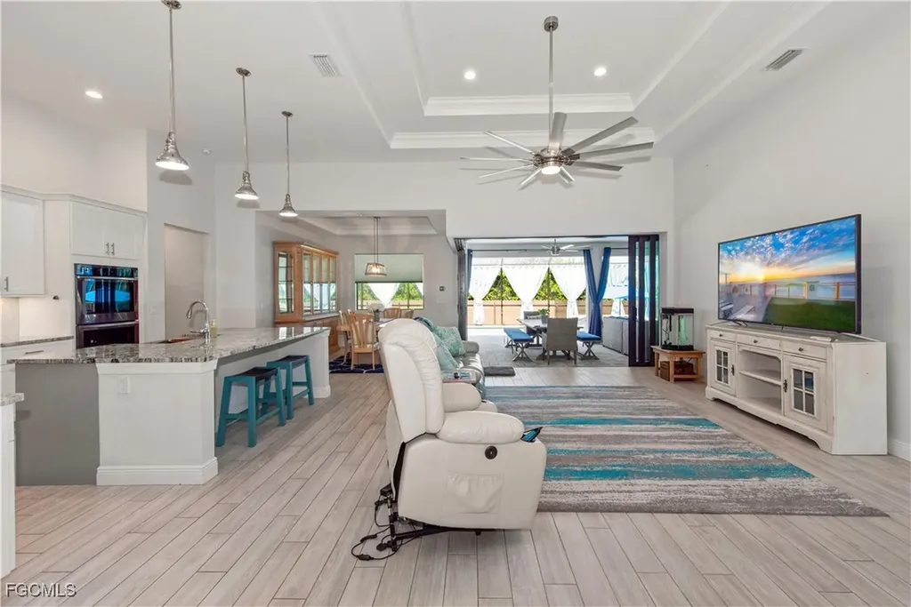 4404 SW 15th Place Cape Coral FL 33914