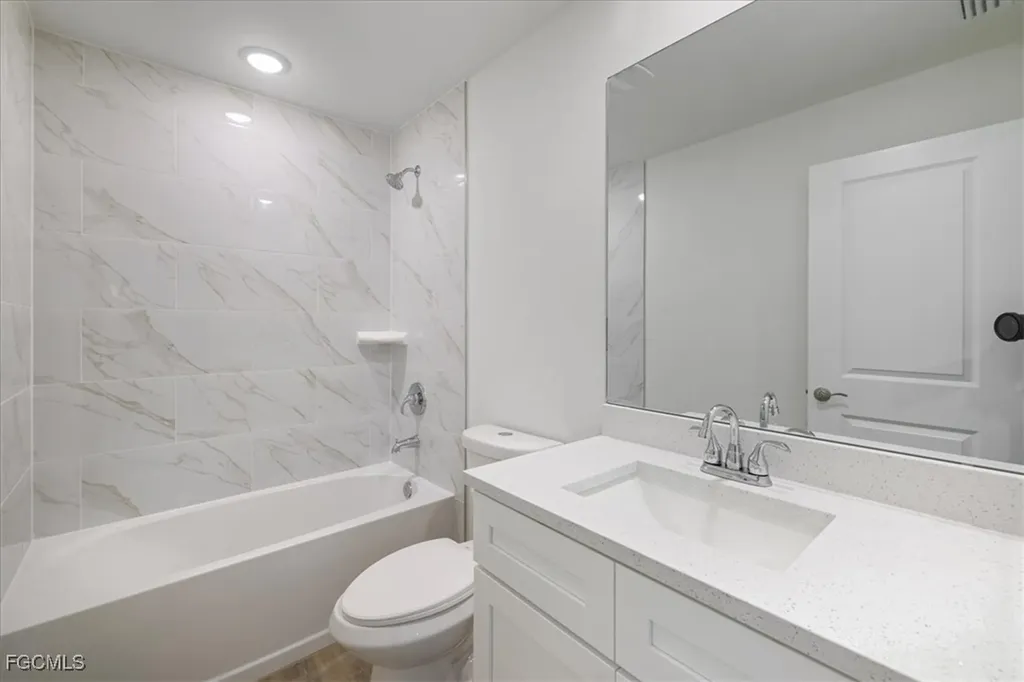 213 NW 12th Lane Cape Coral FL 33993