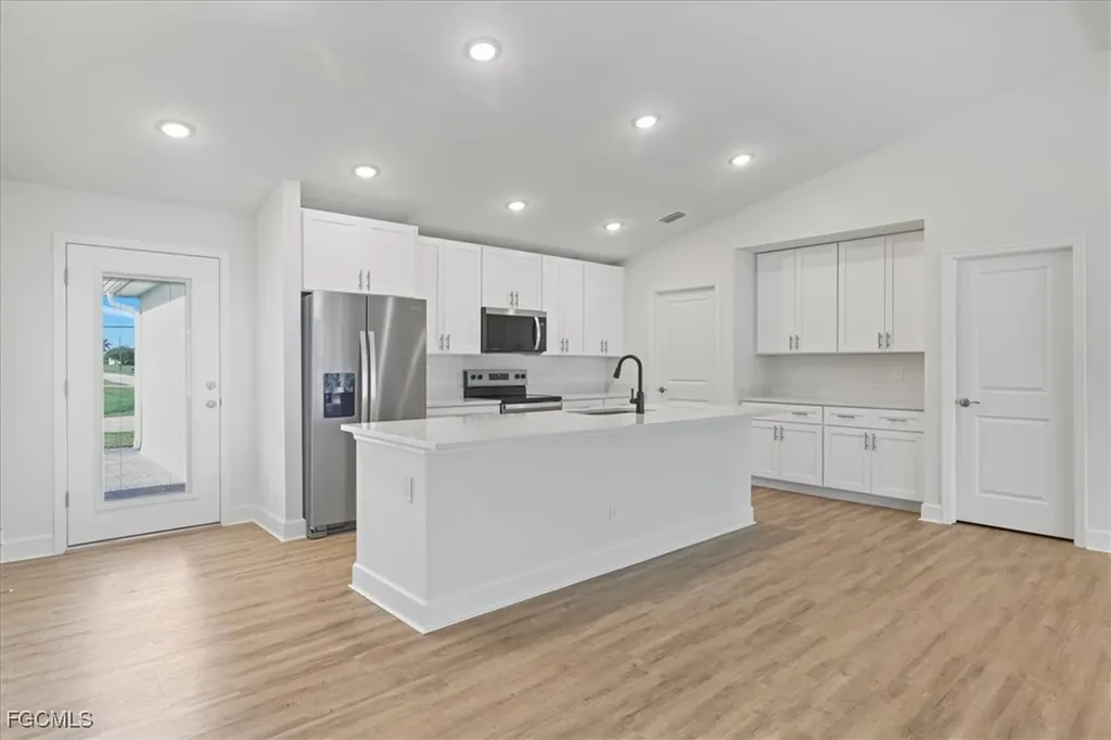 213 NW 12th Lane Cape Coral FL 33993