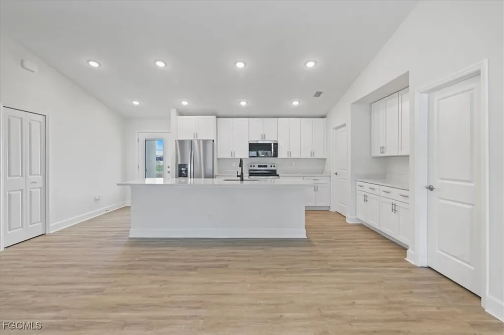 213 NW 12th Lane Cape Coral FL 33993