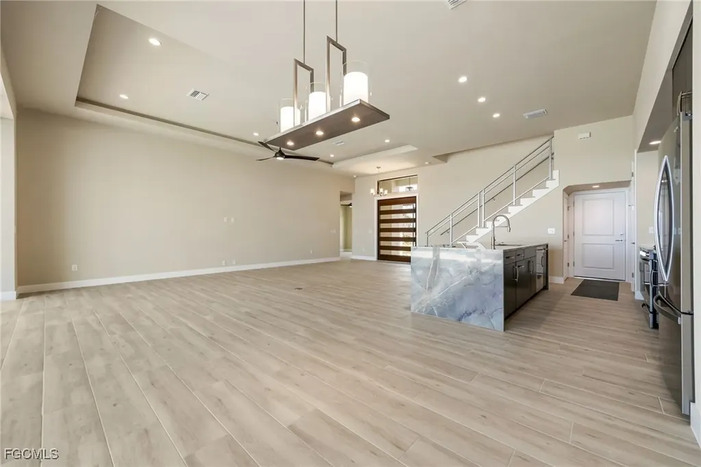 1024 Dolphin Drive Cape Coral FL 33904