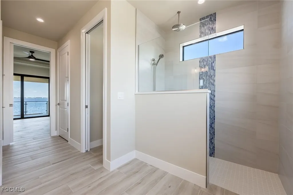 1024 Dolphin Drive Cape Coral FL 33904