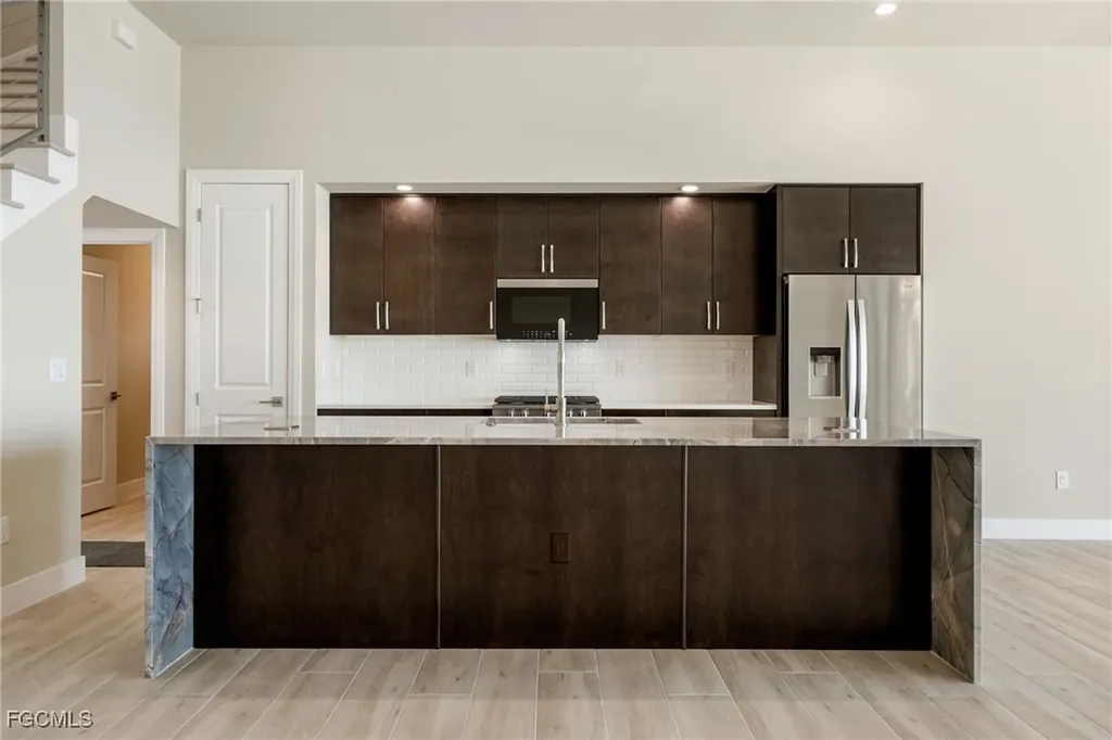 1024 Dolphin Drive Cape Coral FL 33904