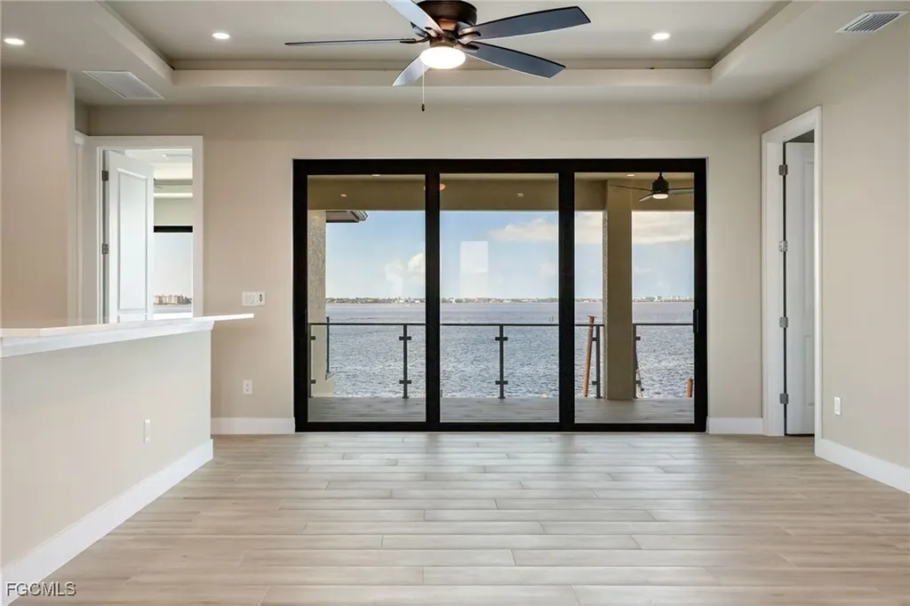 1024 Dolphin Drive Cape Coral FL 33904