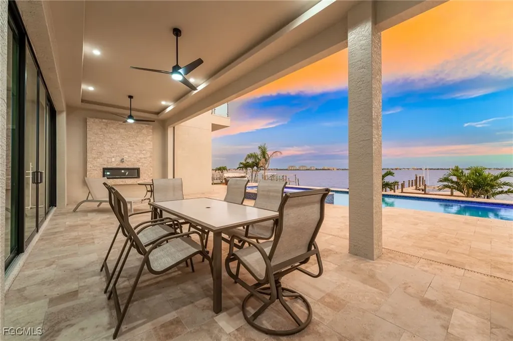 1024 Dolphin Drive Cape Coral FL 33904