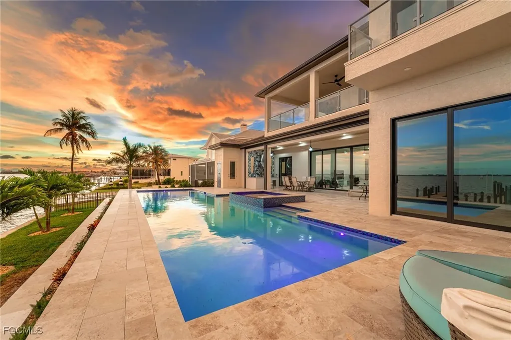 1024 Dolphin Drive Cape Coral FL 33904