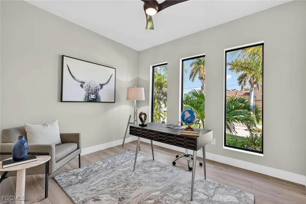 1024 Dolphin Drive Cape Coral FL 33904