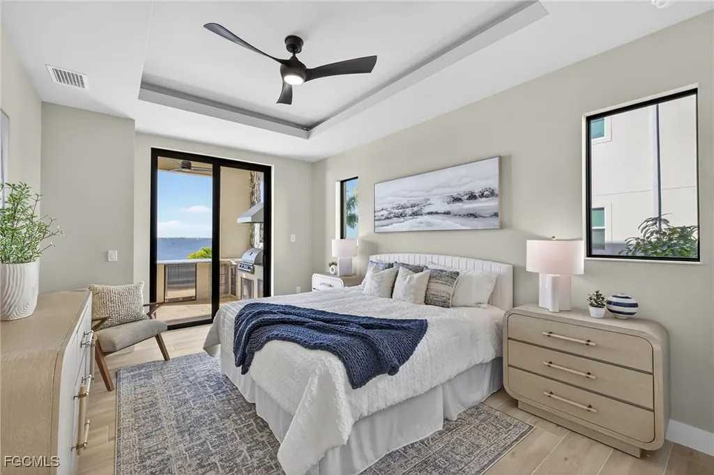 1024 Dolphin Drive Cape Coral FL 33904