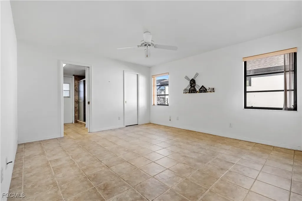 1402 SW 4th Avenue Cape Coral FL 33991