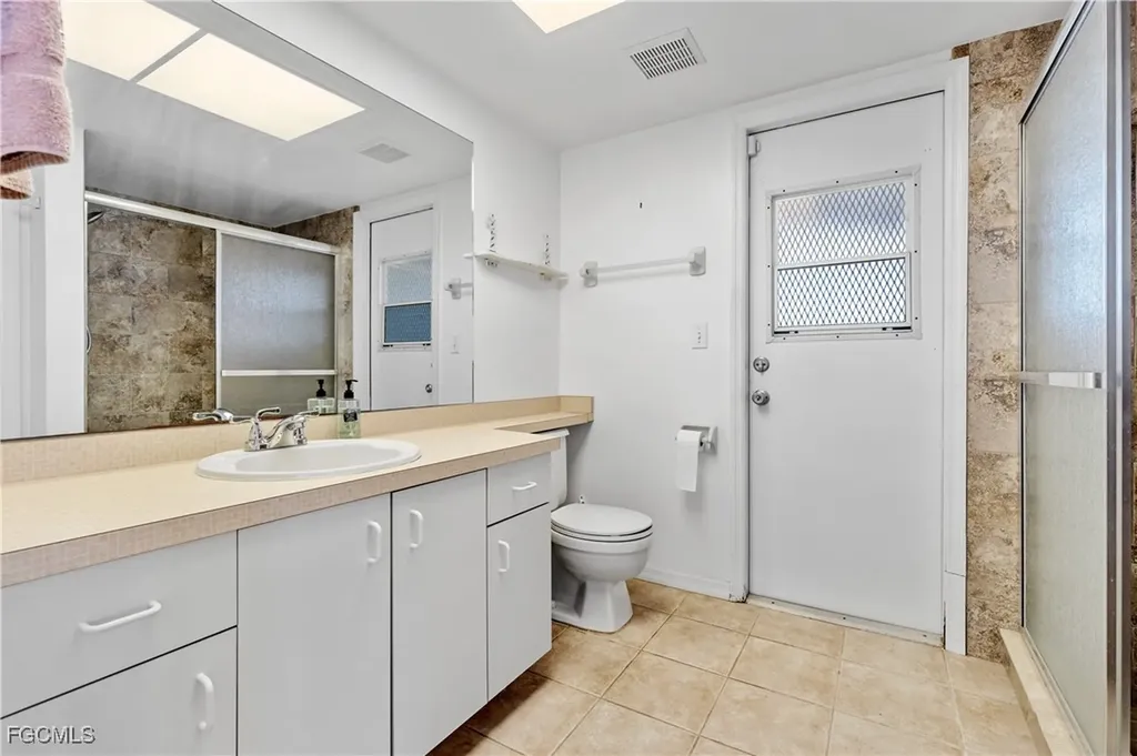 1402 SW 4th Avenue Cape Coral FL 33991